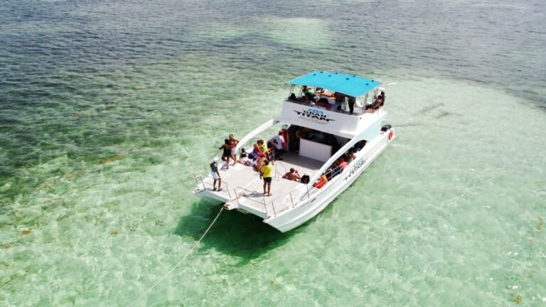 Party Boat Titán