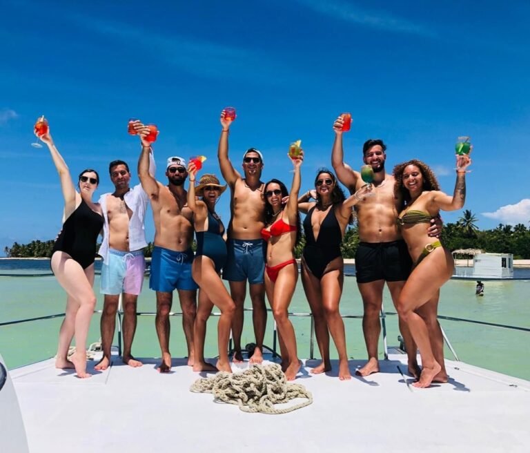 Party Boat Coastline (Adults Only)